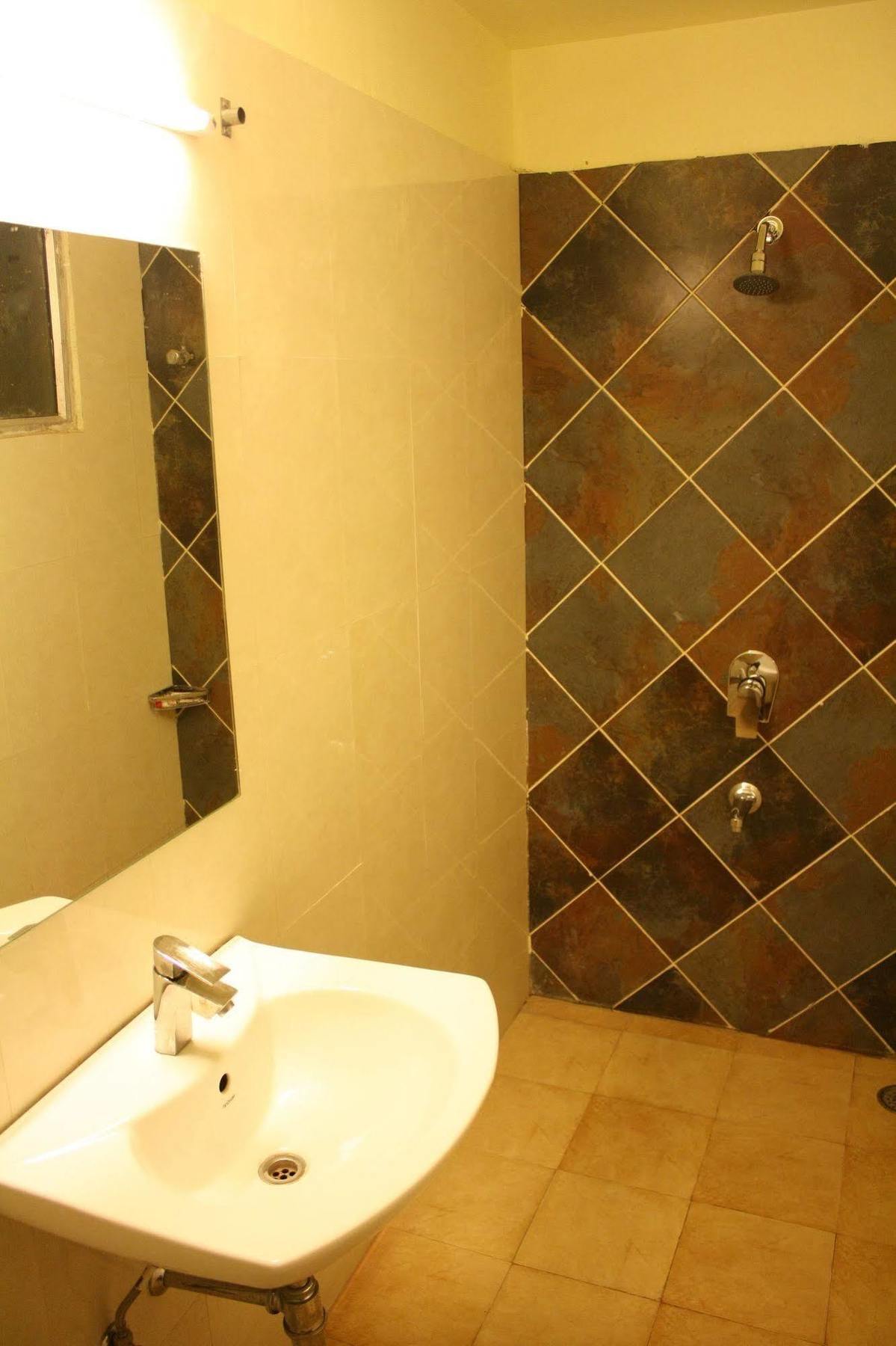 Hotel Shalimar Dźajpur Zewnętrze zdjęcie