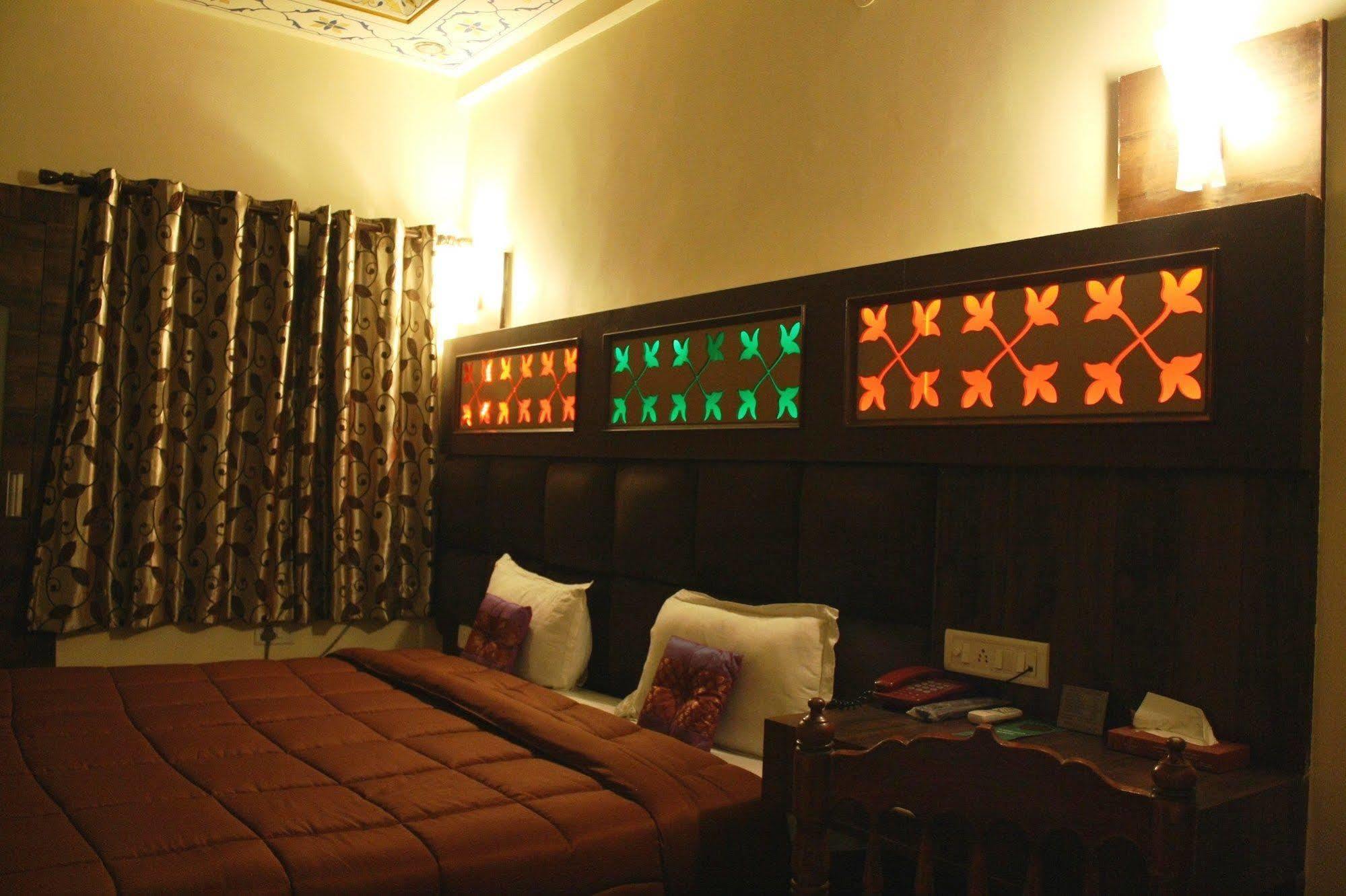 Hotel Shalimar Dźajpur Zewnętrze zdjęcie