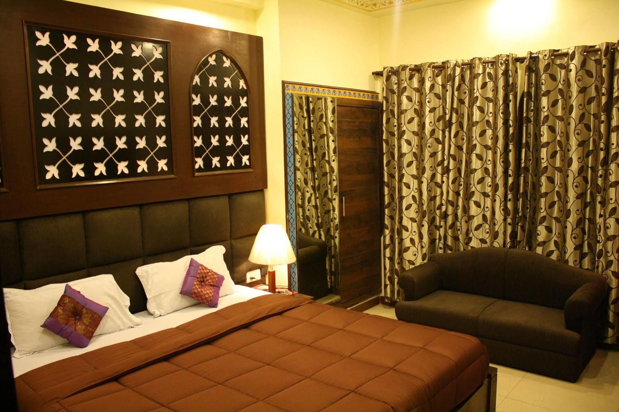 Hotel Shalimar Dźajpur Zewnętrze zdjęcie