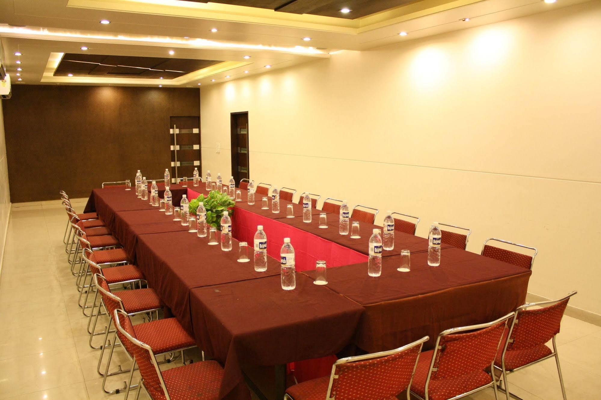 Hotel Shalimar Dźajpur Zewnętrze zdjęcie