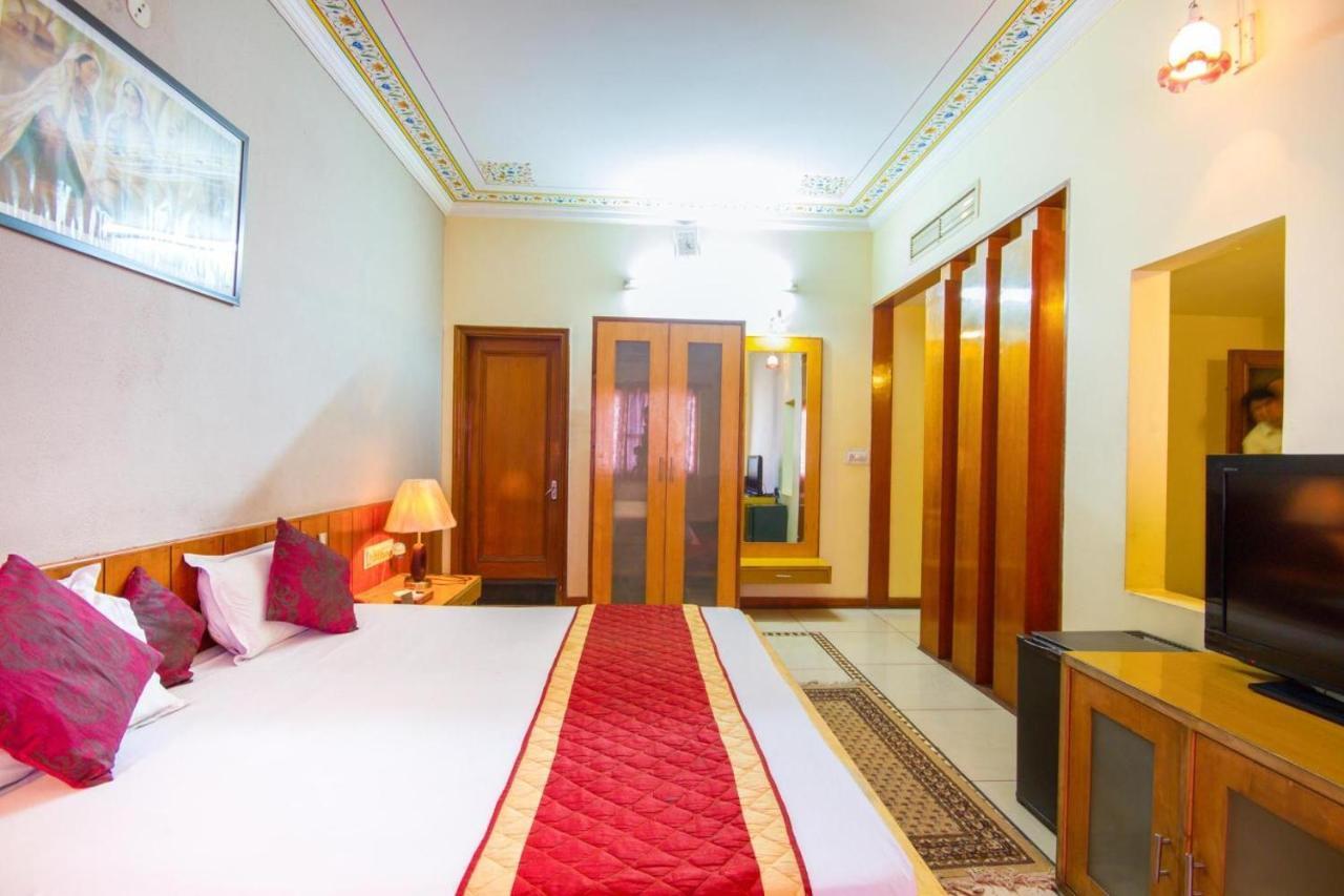 Hotel Shalimar Dźajpur Zewnętrze zdjęcie